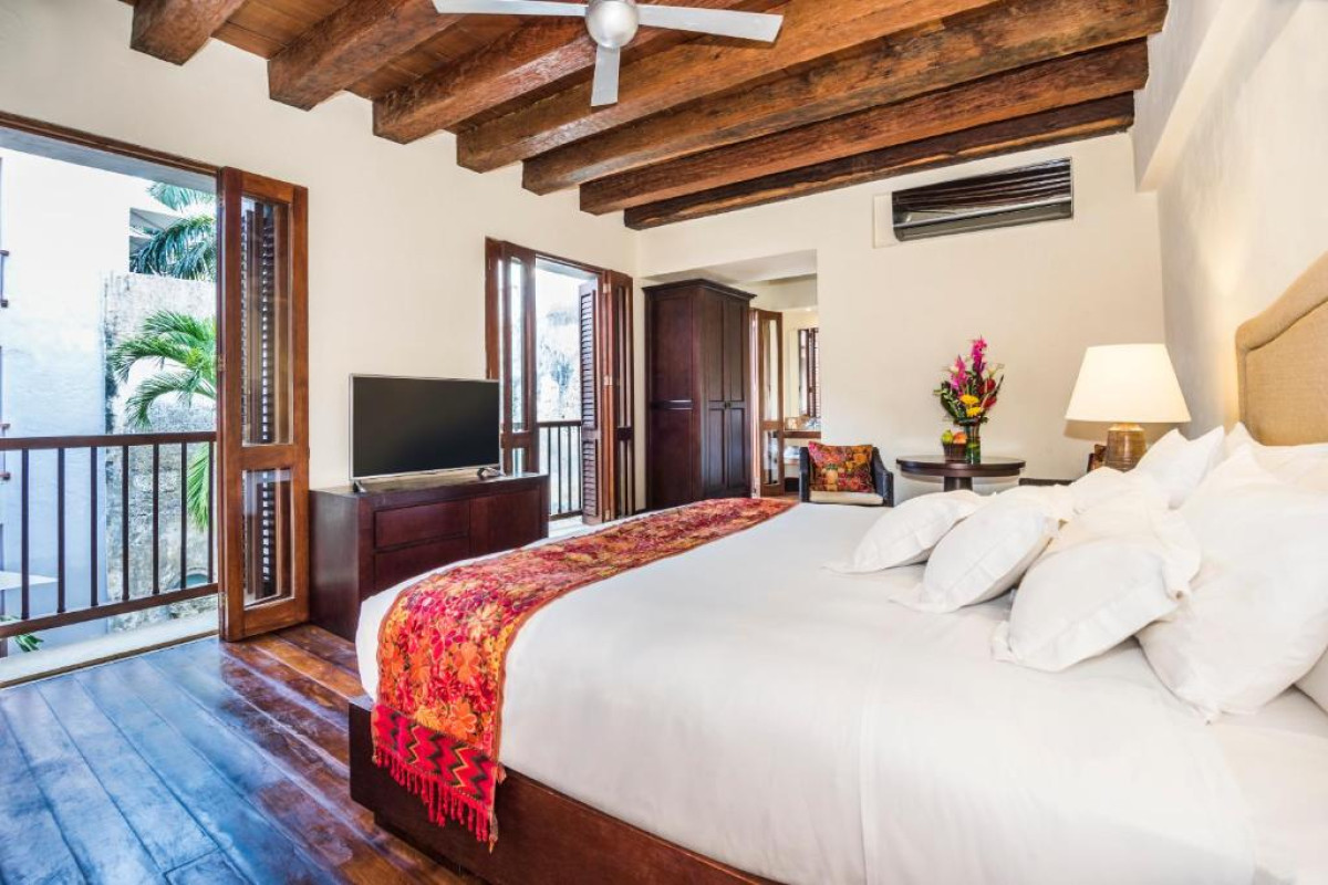 Ananda Hotel Boutique