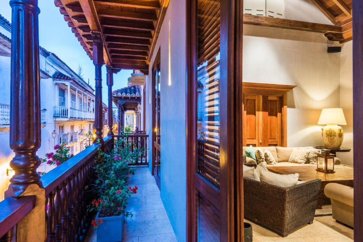 Ananda Hotel Boutique