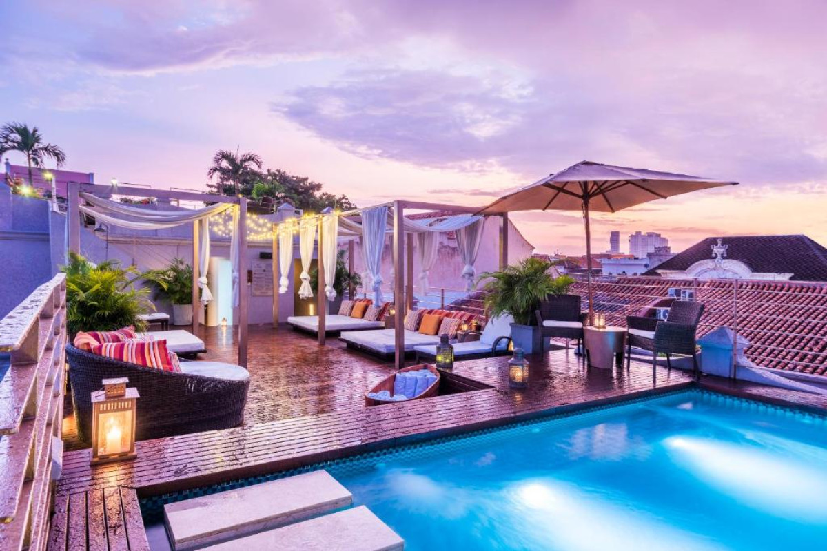 Ananda Hotel Boutique