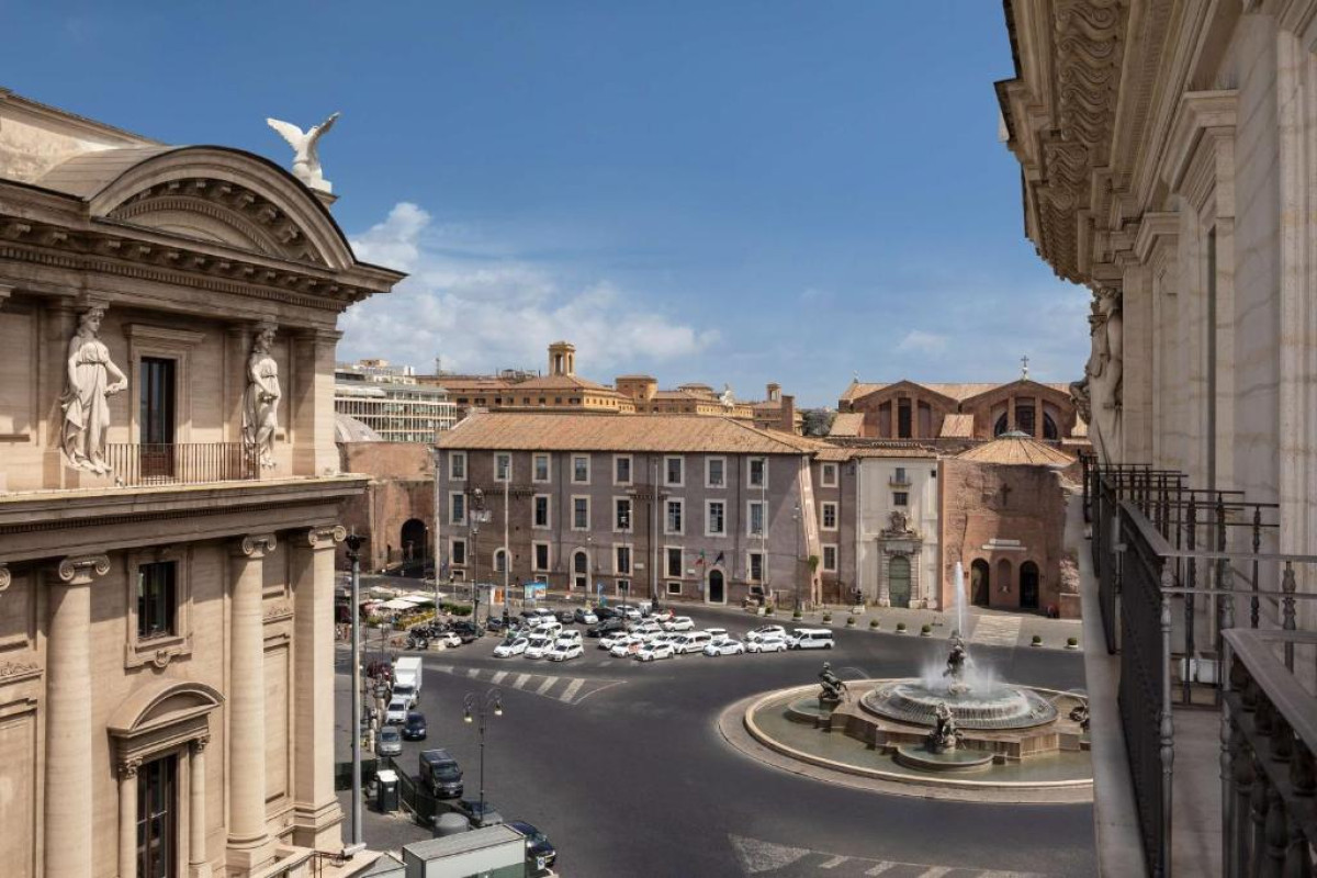 Anantara Palazzo Naiadi Rome Hotel