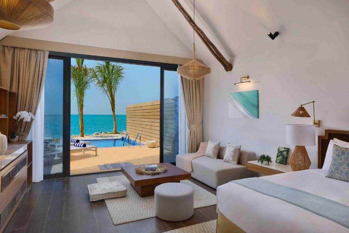 Anantara World Island Dubai Resort