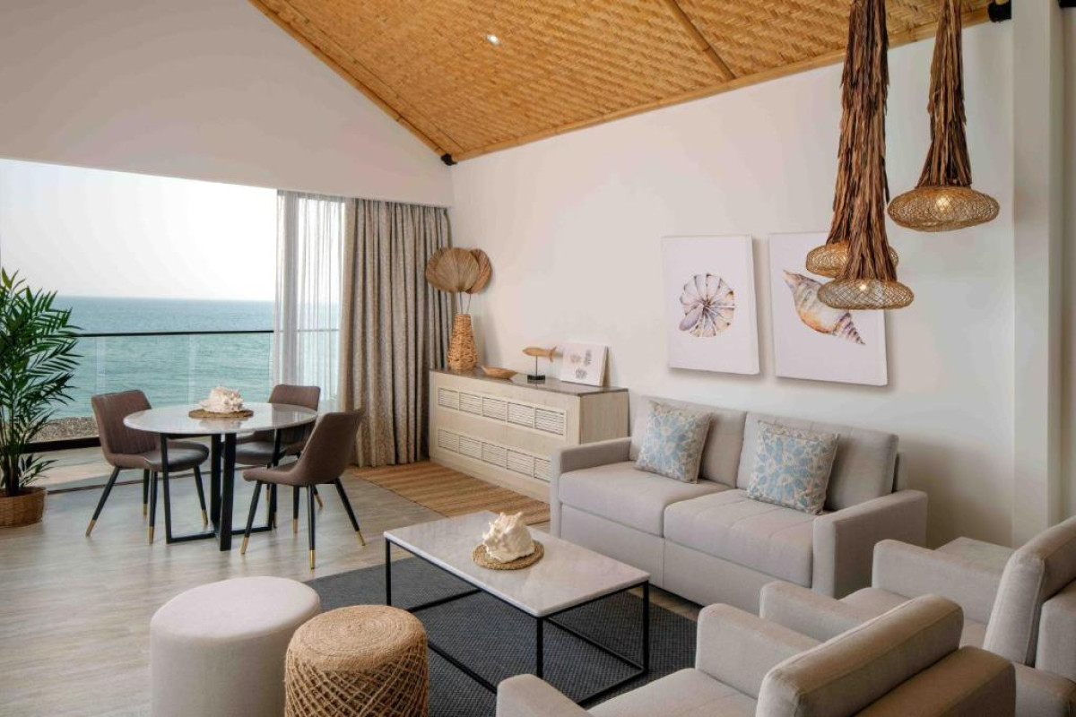 Anantara World Island Dubai Resort