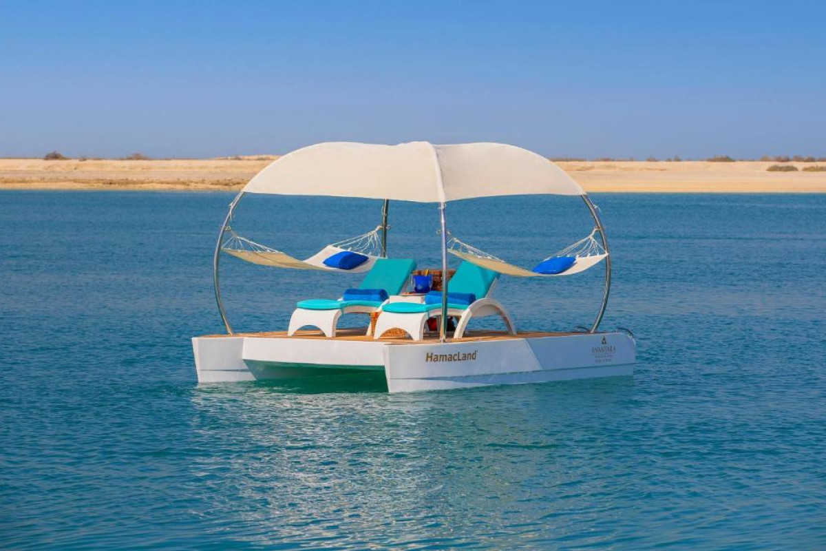 Anantara World Island Dubai Resort