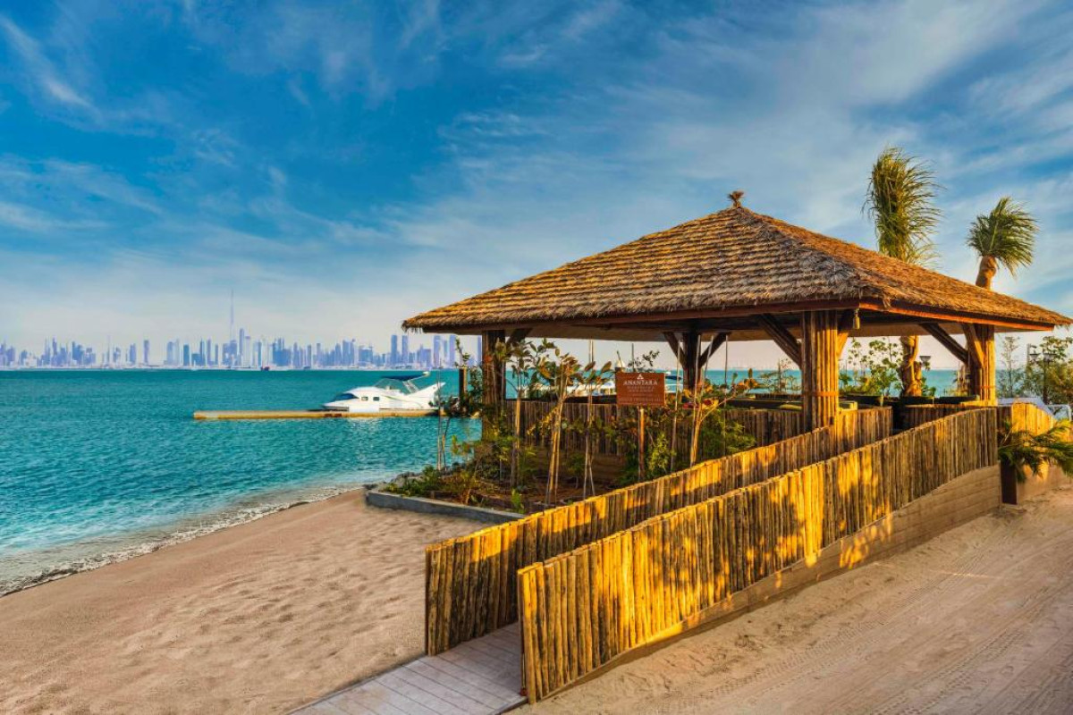 Anantara World Island Dubai Resort