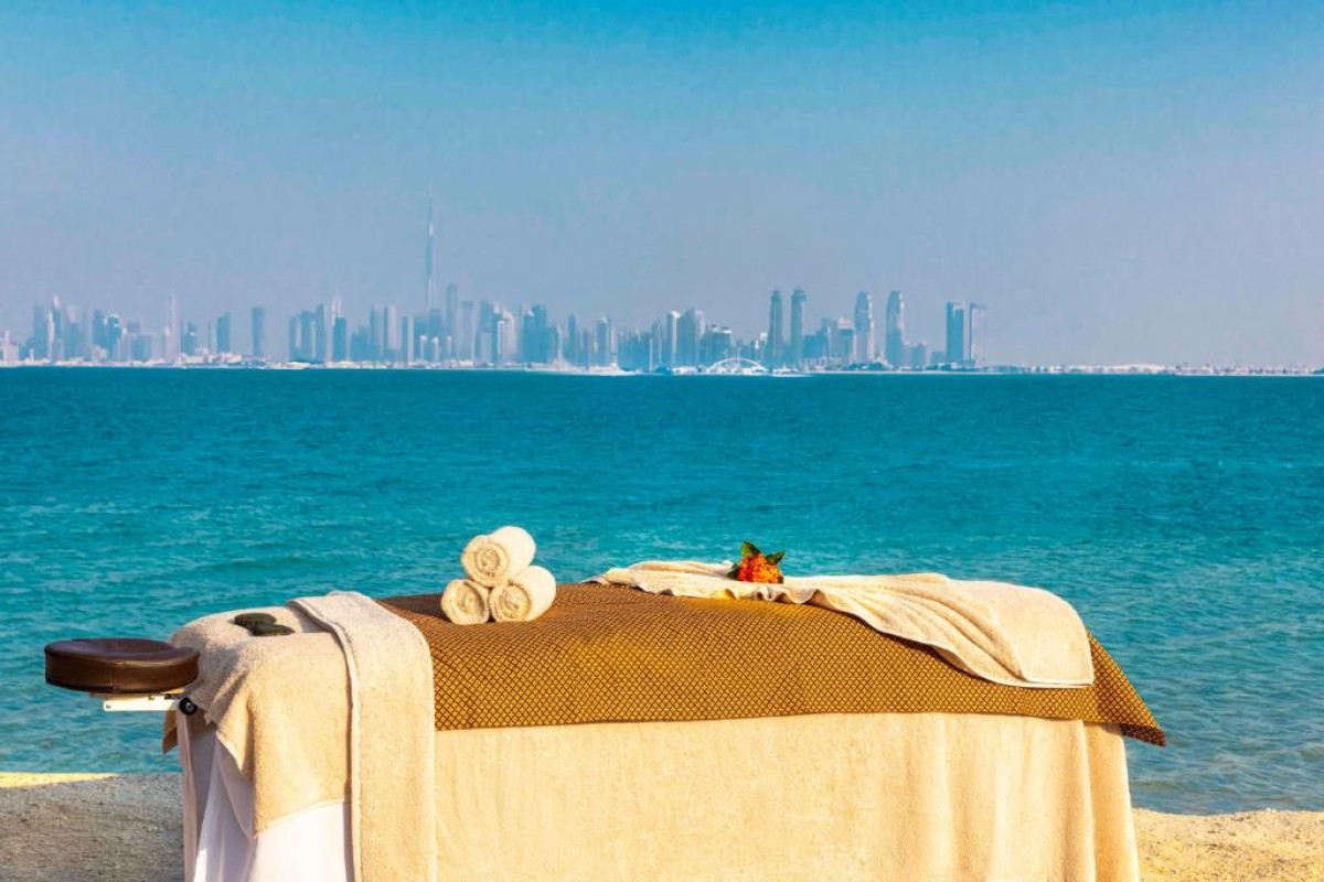Anantara World Island Dubai Resort