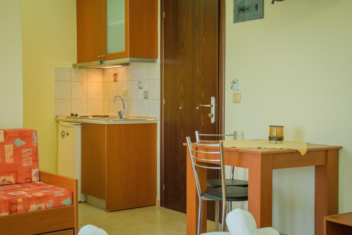 Anassa Studios Apartments