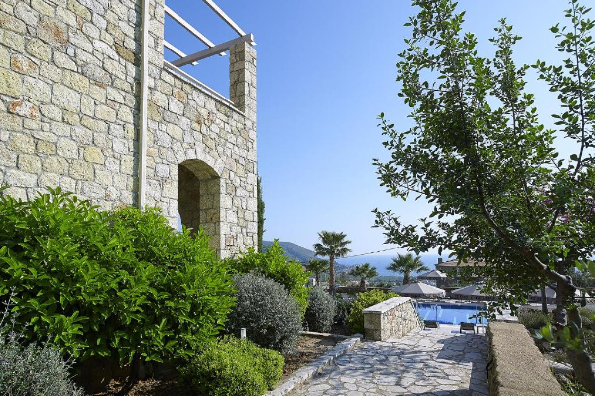 Anaxo Resort