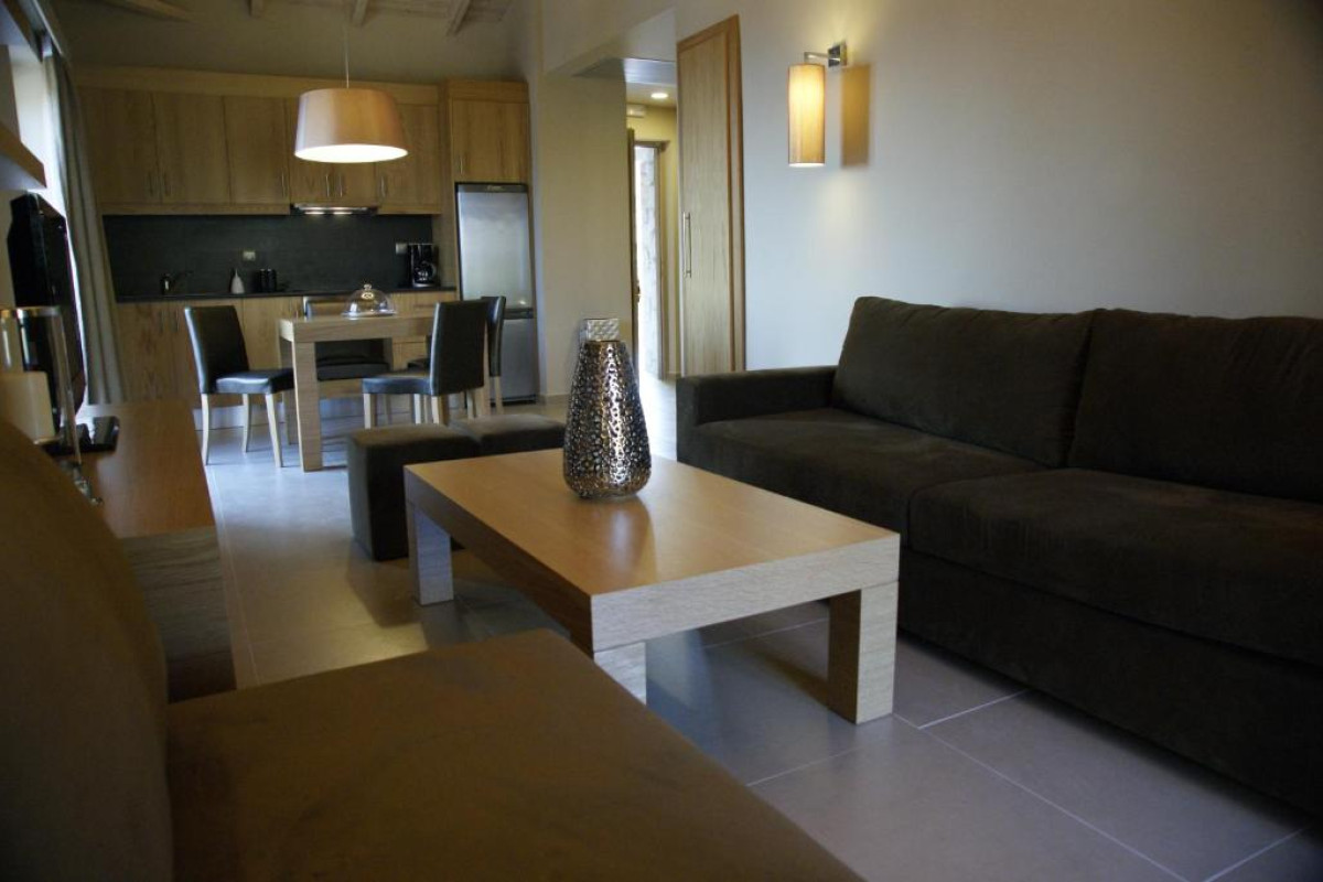 Anaxo Resort