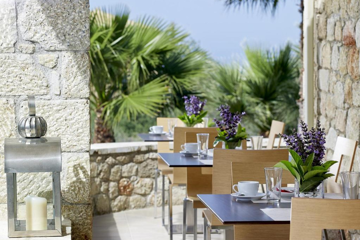 Anaxo Resort