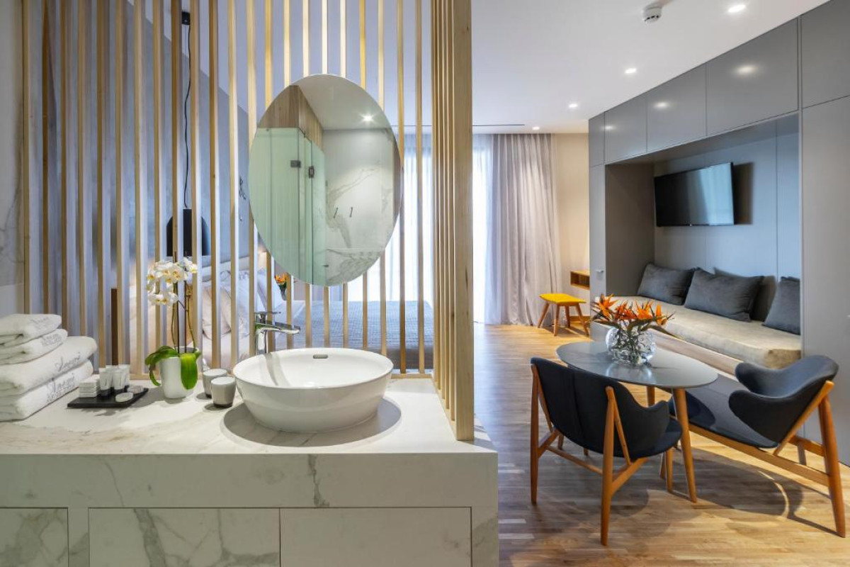 Anemi Hotel & Suites