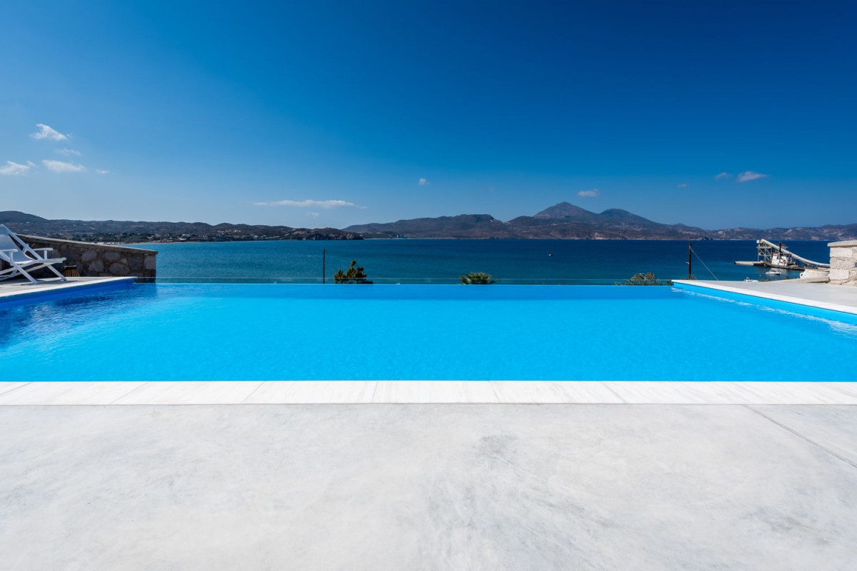 Anemi Suites
