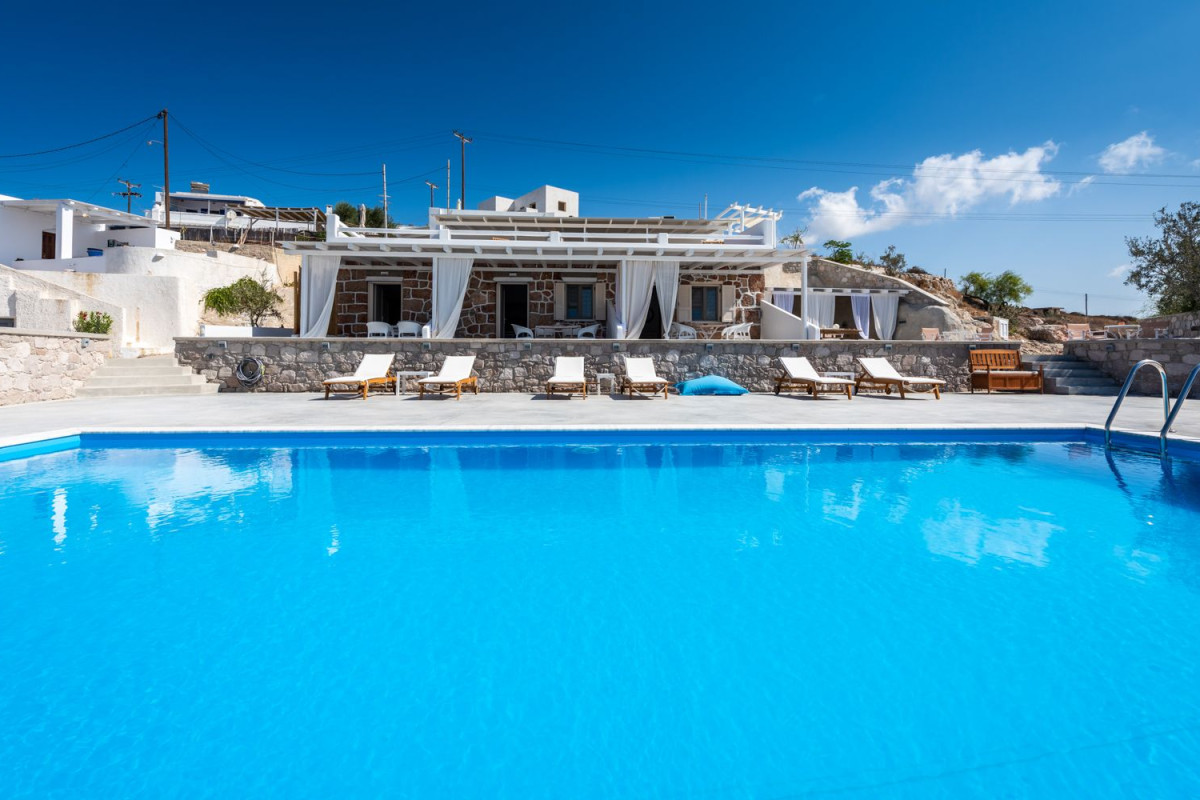 Anemi Suites