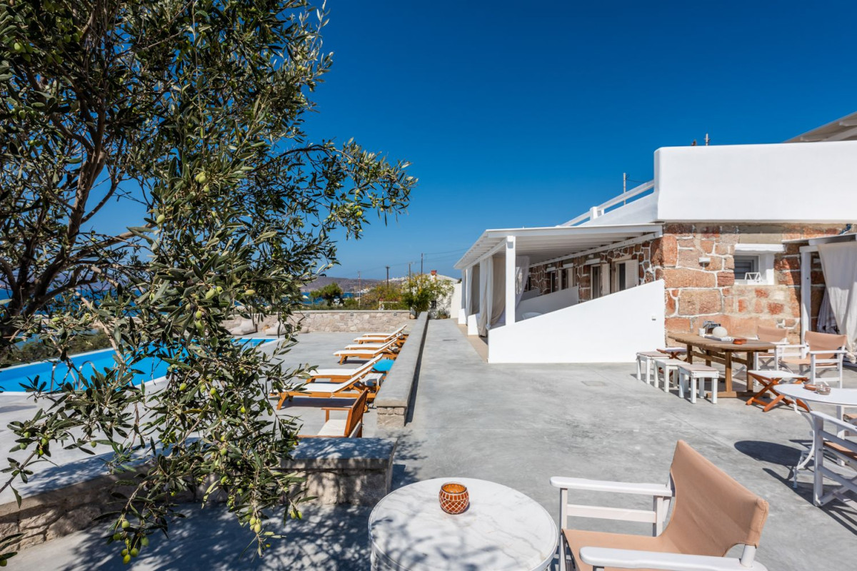 Anemi Suites