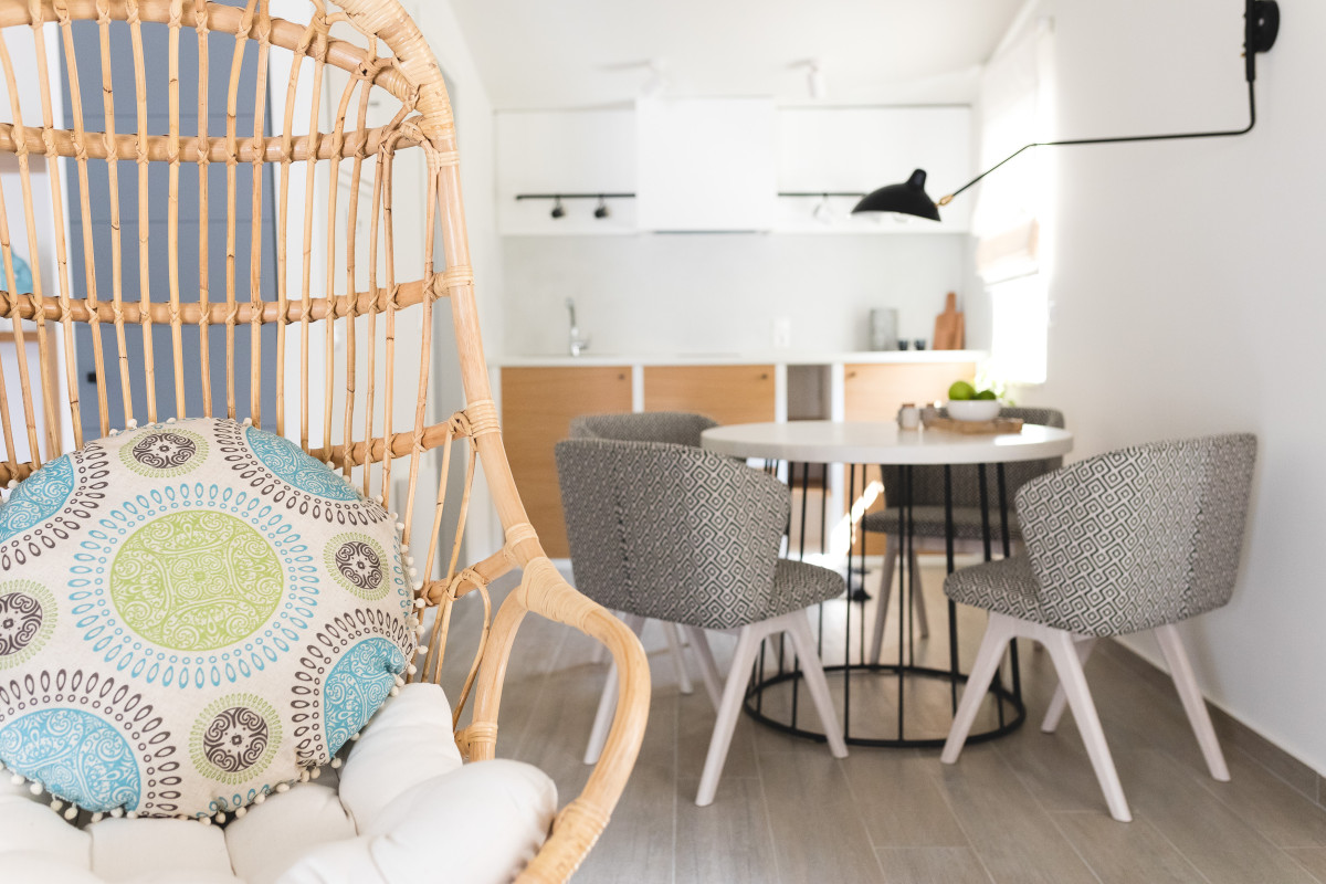 Anemolia Hotel Stylish Suites - Sarakiniko Beach