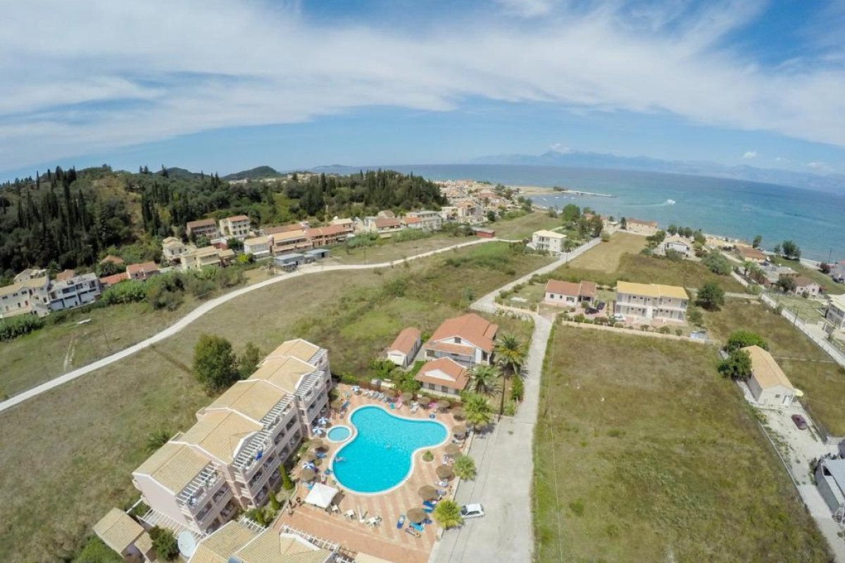 Anemona Beach Studios and Apartments