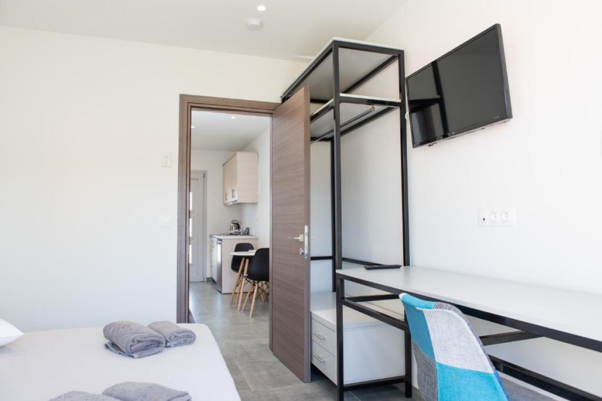 Anemona Beach Studios and Apartments