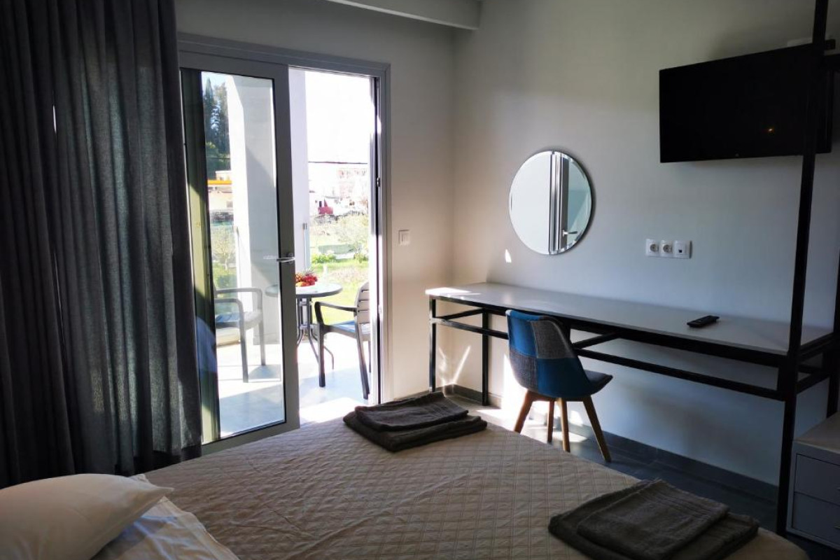 Anemona Beach Studios and Apartments