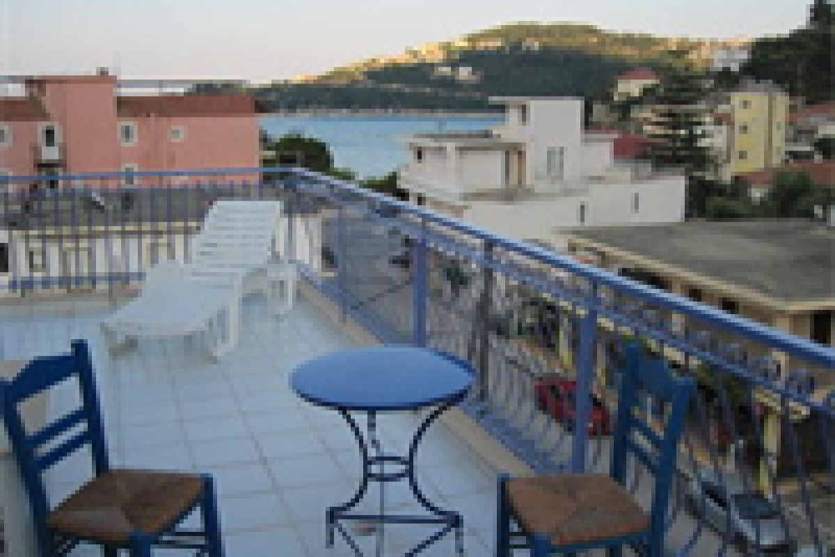 ANEMOS STUDIOS AND APARTMENTS