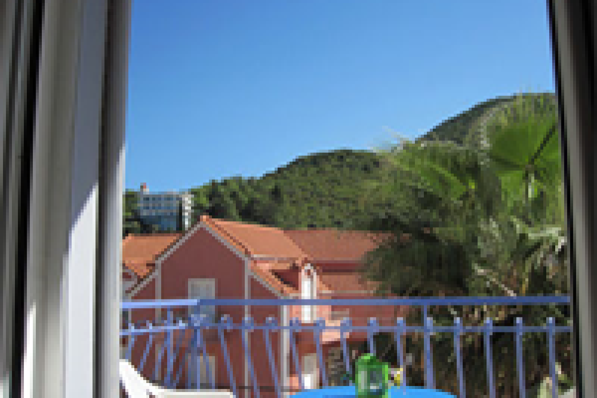 ANEMOS STUDIOS AND APARTMENTS