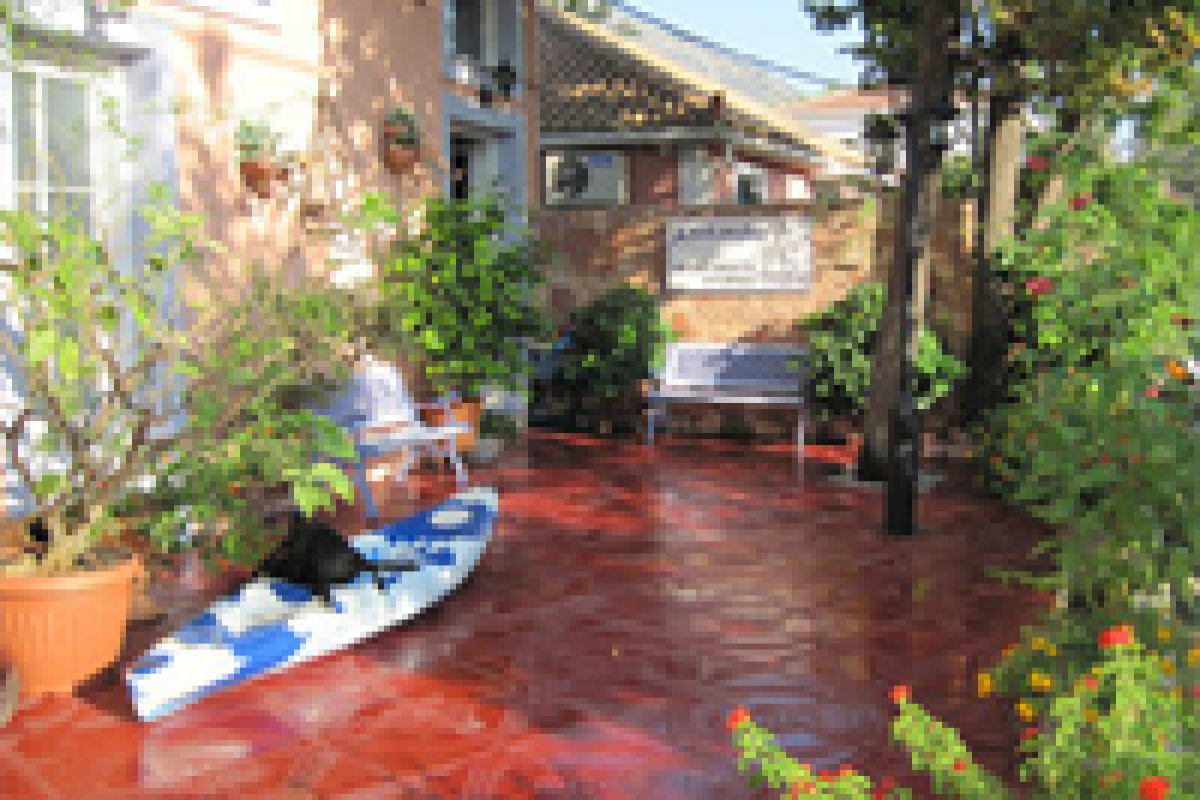 ANEMOS STUDIOS AND APARTMENTS