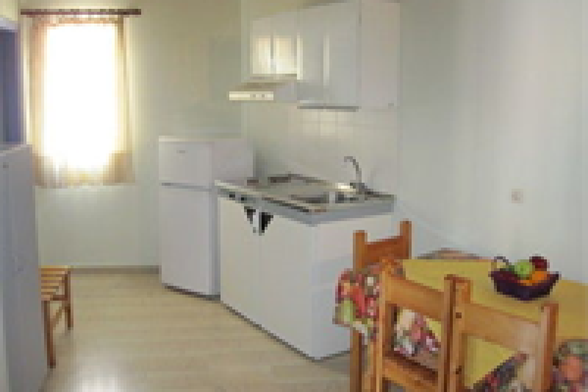 ANEMOS STUDIOS AND APARTMENTS