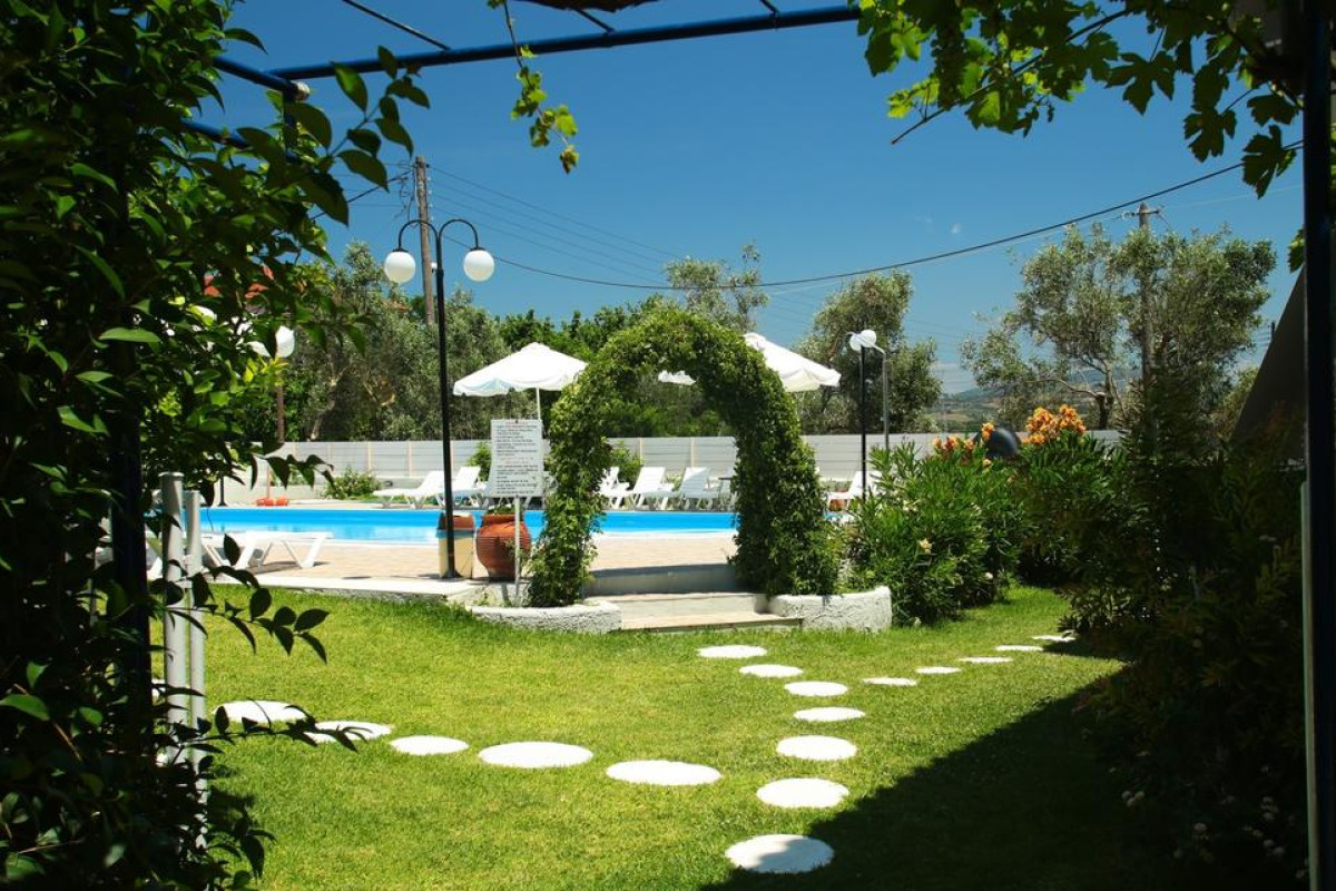 Anesis Village
