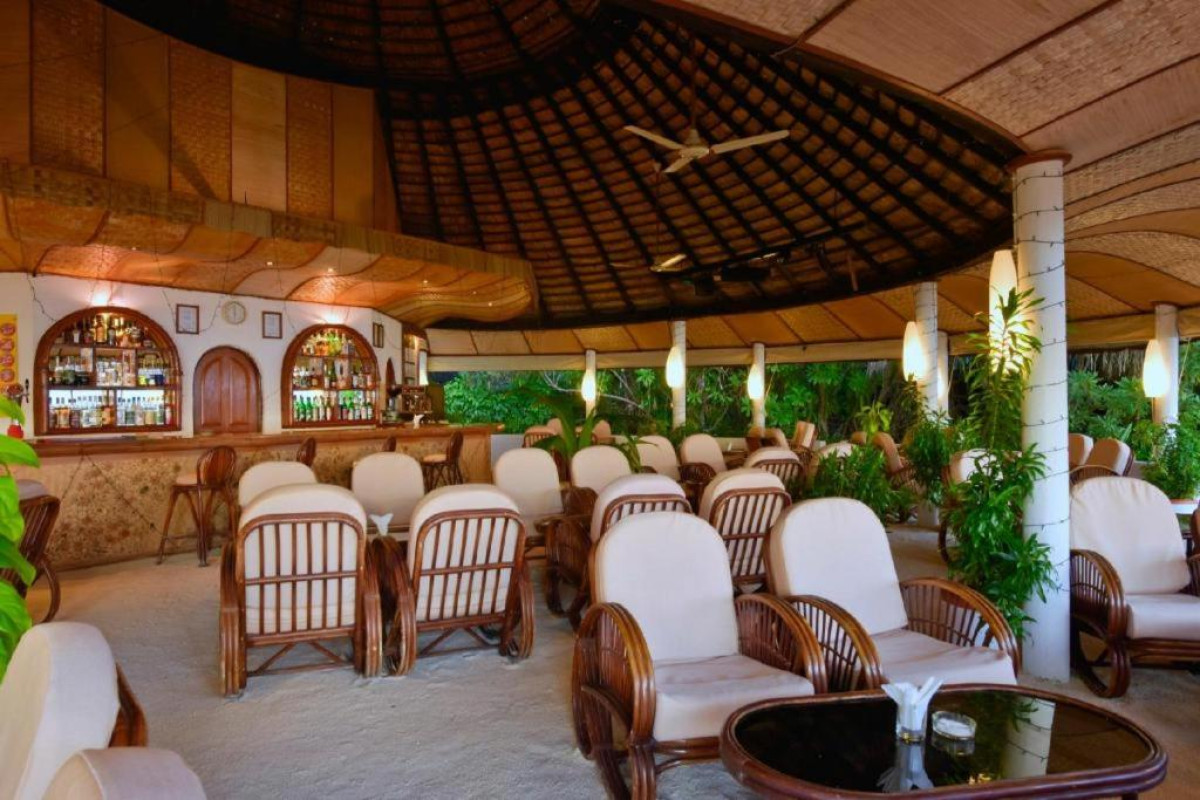 Angaga Island Resort & Spa