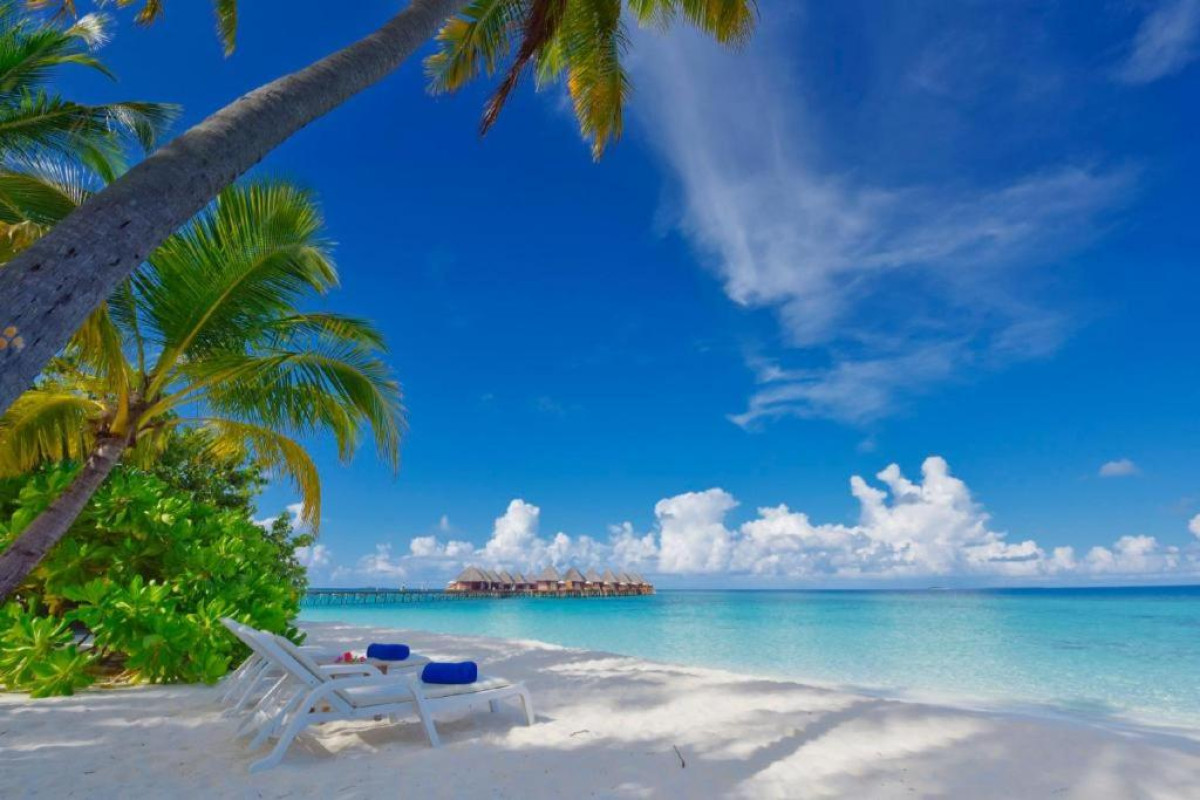 Angaga Island Resort & Spa