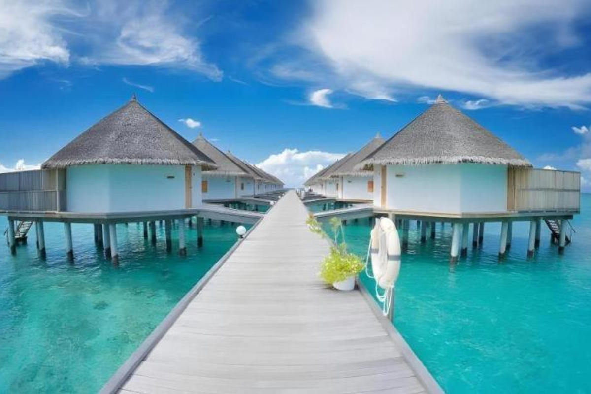 Angaga Island Resort & Spa