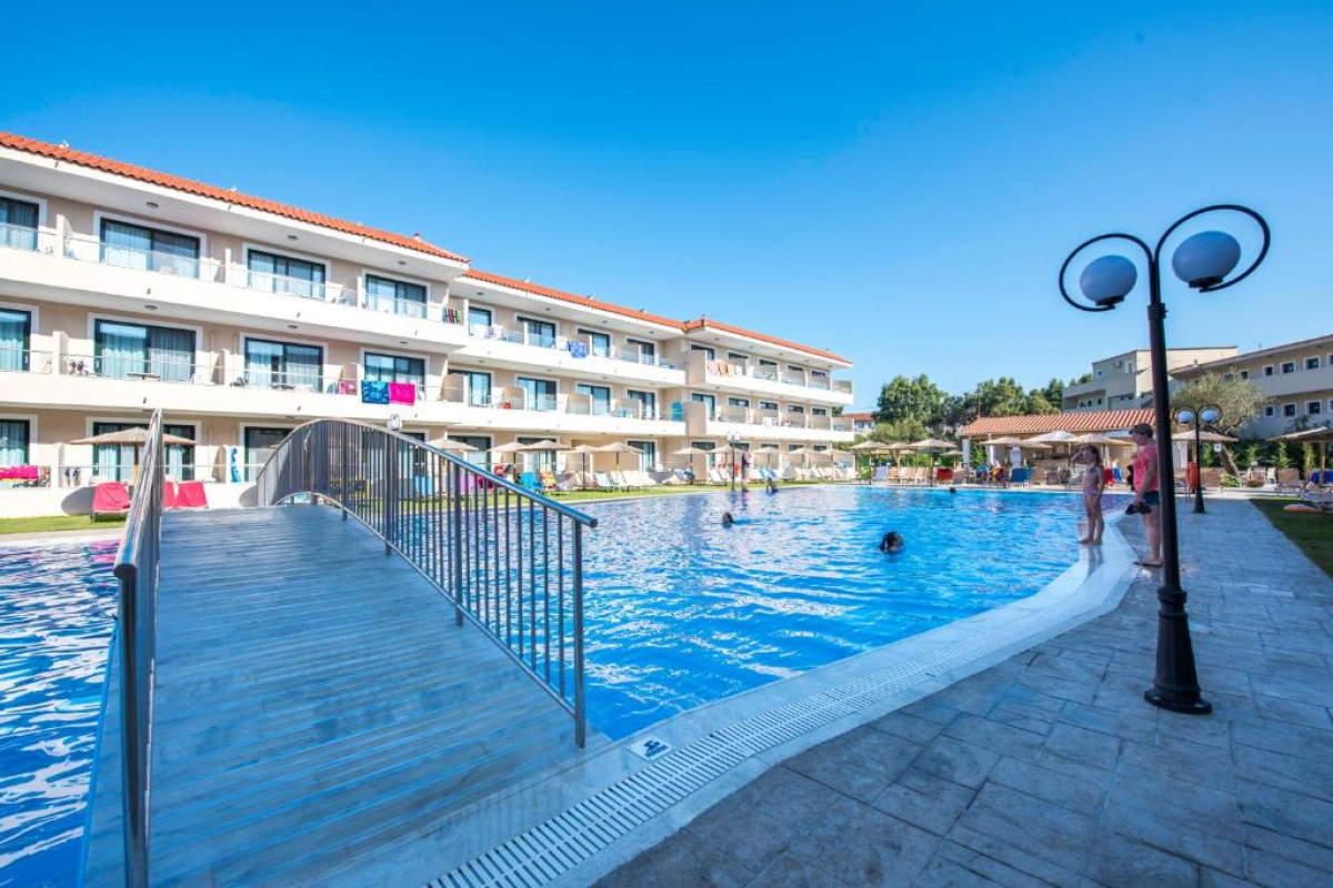 Hotel & Apts Angela Beach