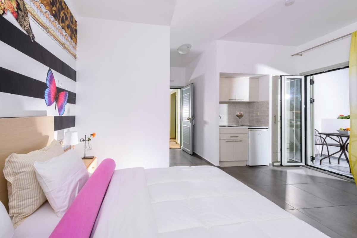 Angela Studios and Apartments
