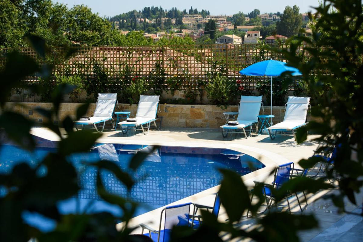 ANGELO DEL'ARTE ESTATE