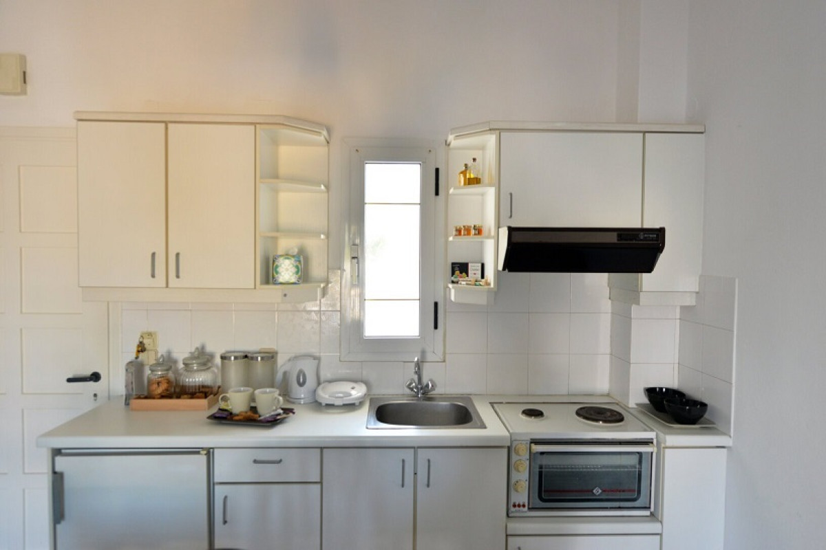 ANNA HOTEL  APARTMENTS