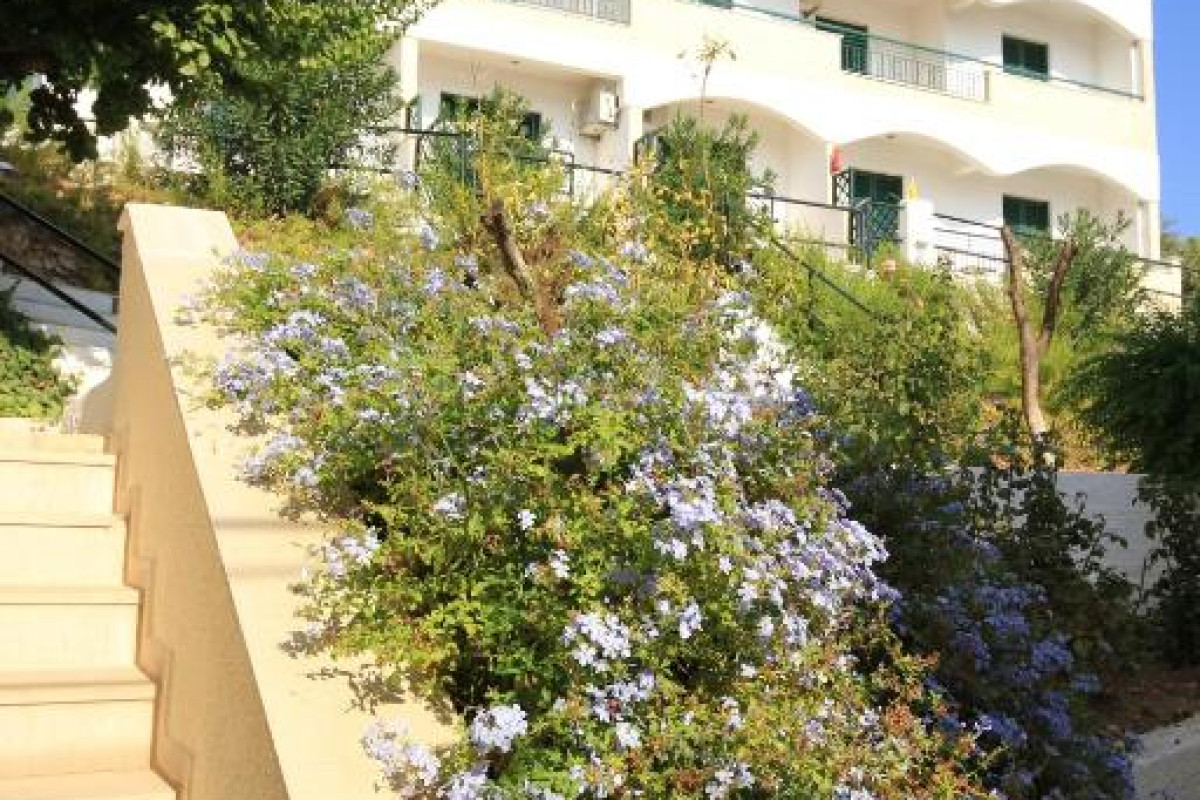 ANTHEMIS HOTEL APARTMENTS
