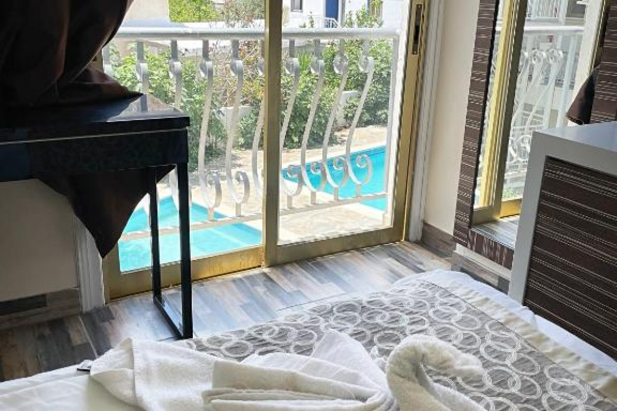 ANTONIS G. HOTEL APARTMENTS