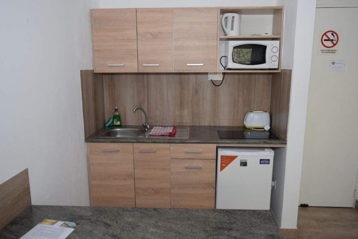 ANTONIS G. HOTEL APARTMENTS