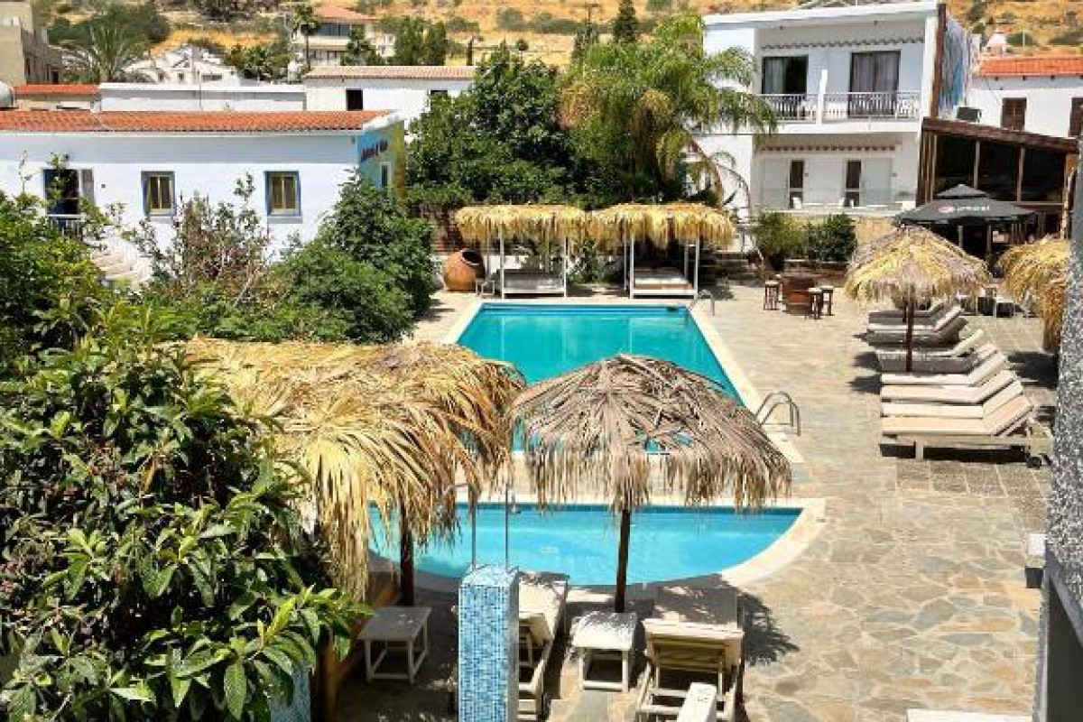 ANTONIS G. HOTEL APARTMENTS