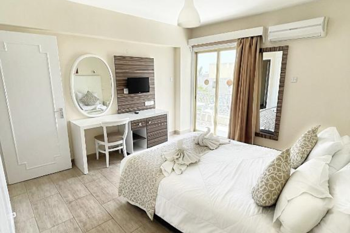 ANTONIS G. HOTEL APARTMENTS