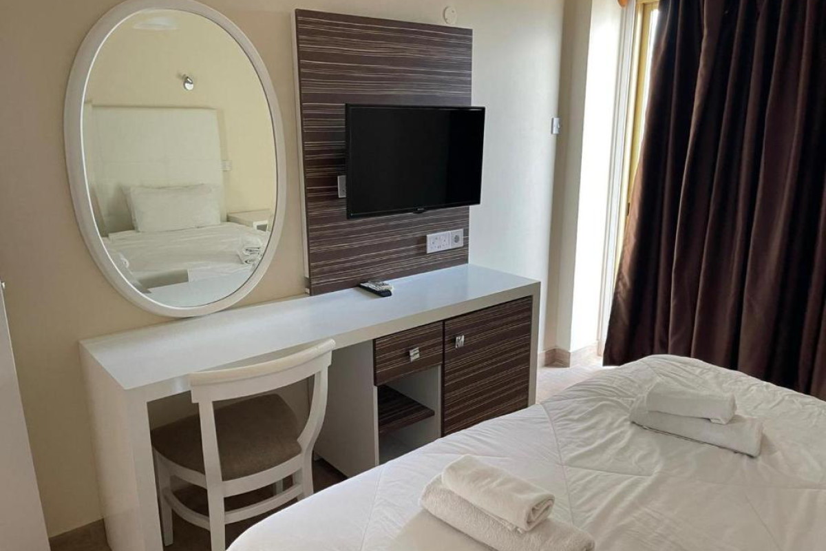 ANTONIS G. HOTEL APARTMENTS