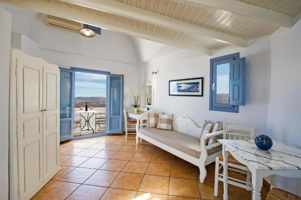 Apanemo Hotel & Suites Santorini