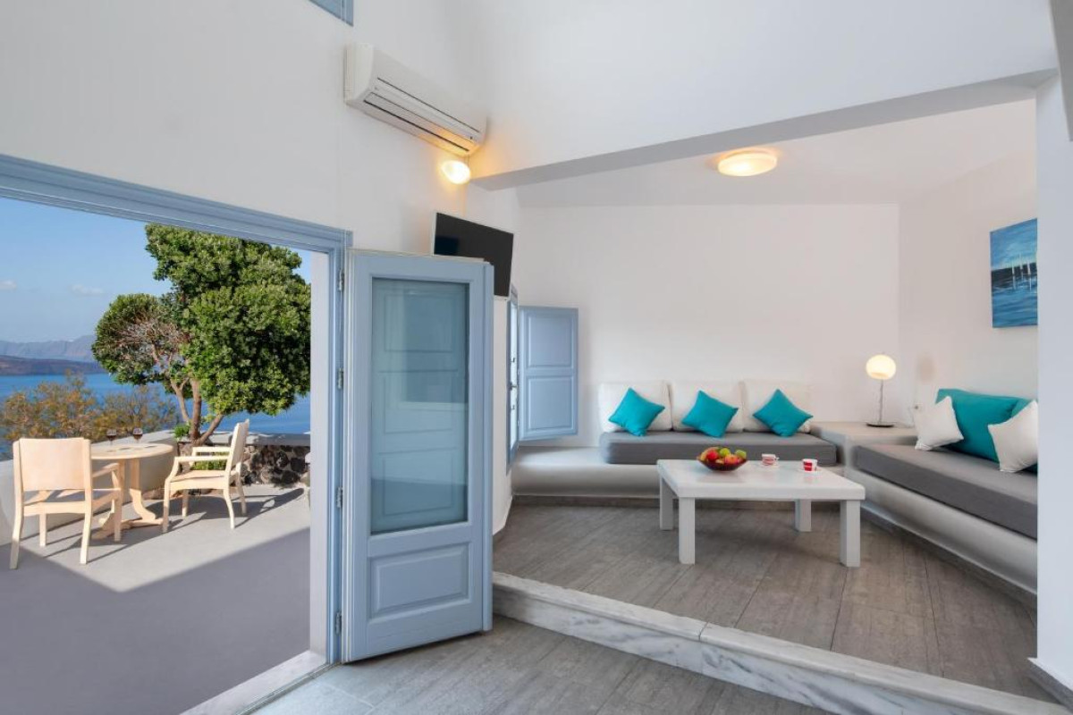 Apanemo Hotel & Suites Santorini