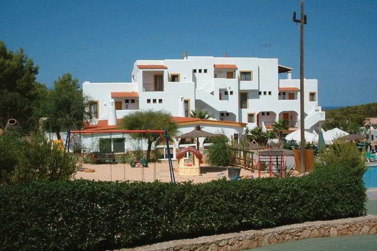 Apartamentos Blanco Sol