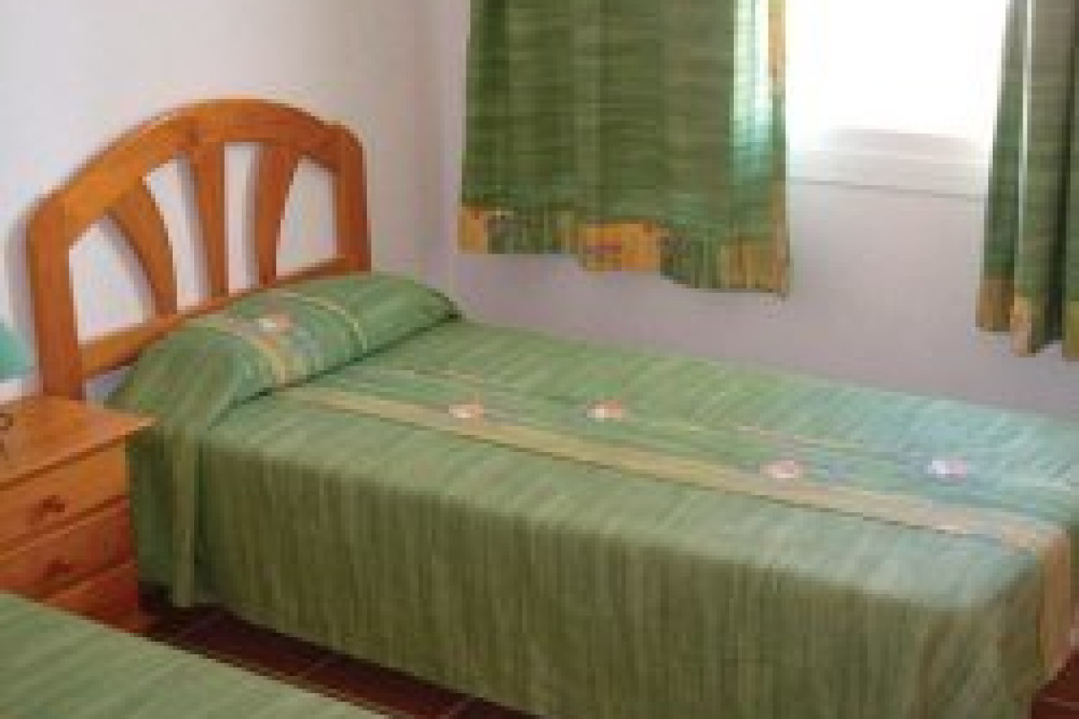 Apartamentos Blanco Sol