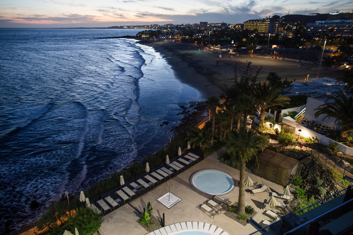 APARTAMENTOS BUGANVILLA - ADULTS ONLY