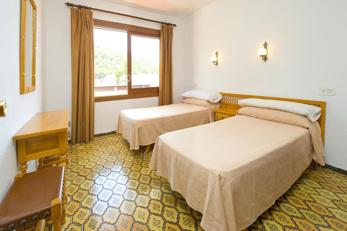 Apartamentos Cala LLonga Playa Ibiza