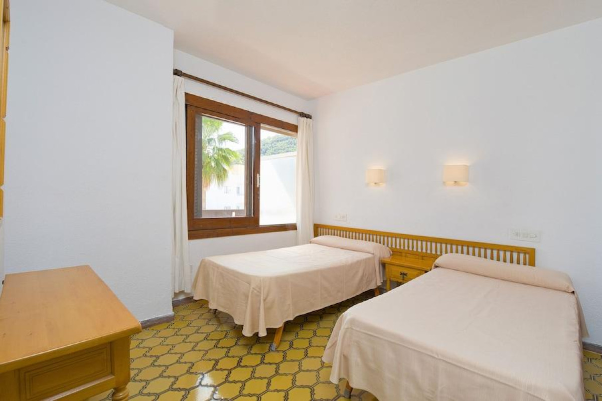 Apartamentos Cala LLonga Playa Ibiza