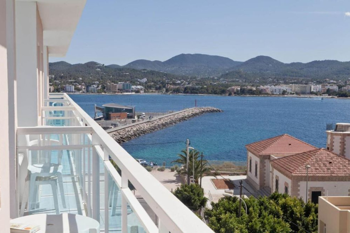 Aparthotel Vibra Central City - Adults only