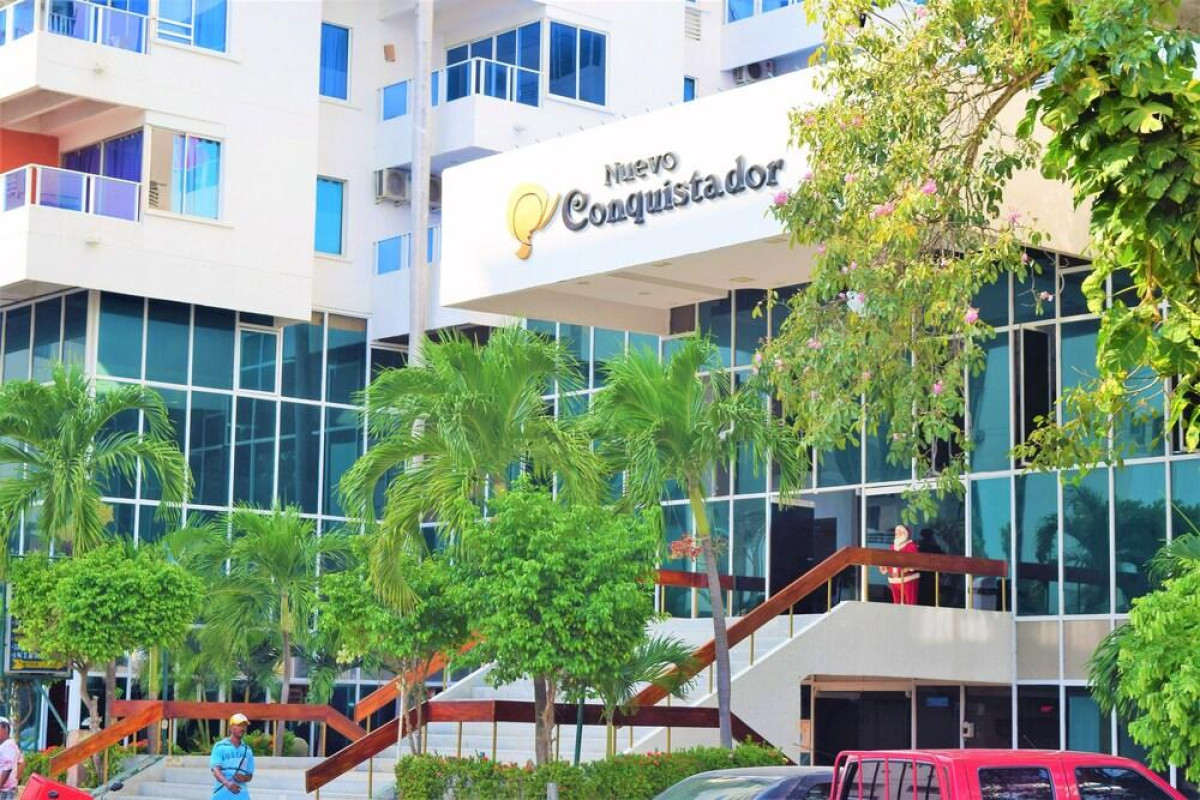 Apartamentos Con Vista Al Mar - Edificio Conquistador
