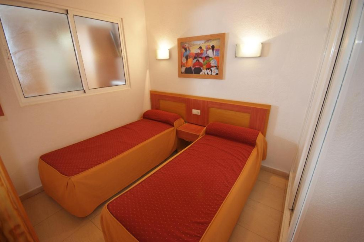 APARTAMENTOS DORAMAR