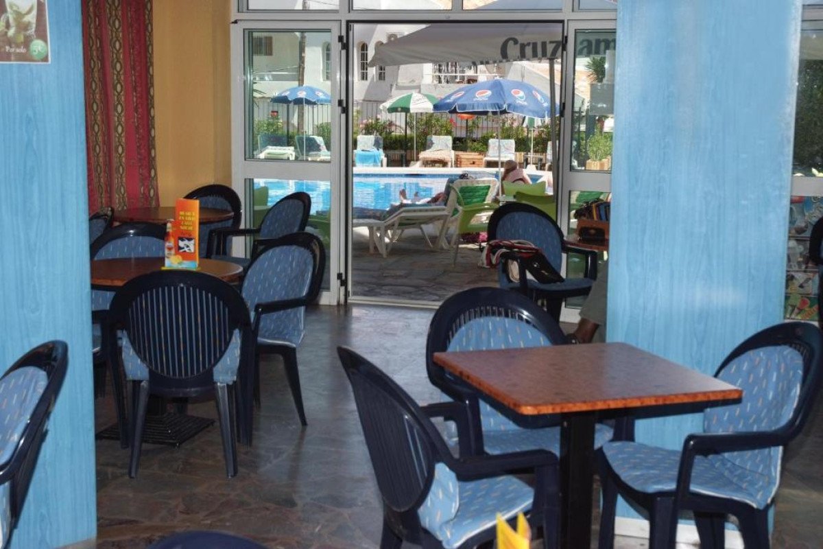 APARTAMENTOS DORAMAR